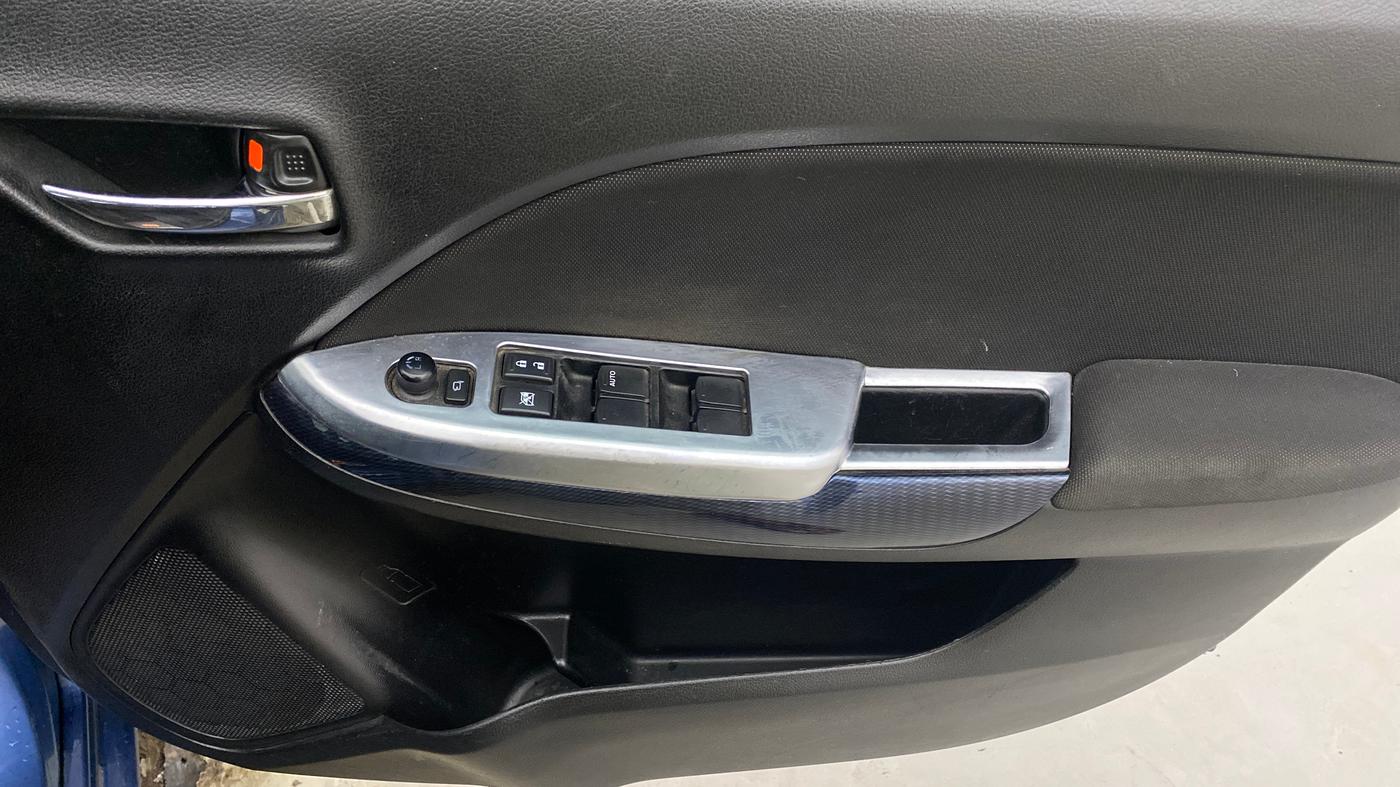2018 Maruti Baleno ALPHA CVT PETROL 1.2, Petrol, Automatic, 70,064 km, Driver Side Door Panels Control