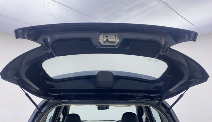 2017 Mahindra Kuv100 K2+ 6 STR, Petrol, Manual, 37,022 km, Boot Door Open