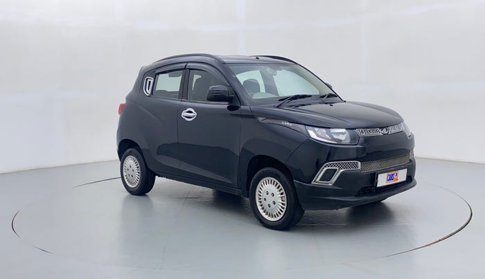 2017 Mahindra Kuv100 K2+ 6 STR, Petrol, Manual, 37,022 km, Right Front Diagonal (45- Degree) View