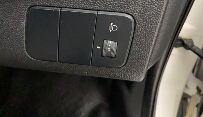 2014 Hyundai Grand i10 ASTA AT 1.2 KAPPA VTVT, Petrol, Automatic, 95,743 km, Dashboard - Headlight height adjustment not working