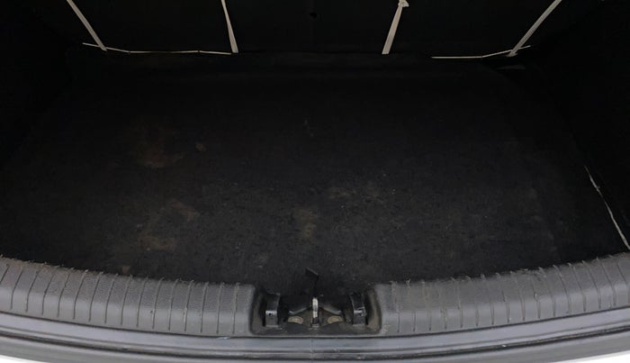 2014 Hyundai Grand i10 ASTA AT 1.2 KAPPA VTVT, Petrol, Automatic, 95,743 km, Boot Inside