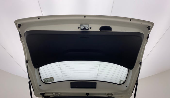 2016 Hyundai Creta SX PLUS AT 1.6 PETROL, Petrol, Automatic, 40,813 km, Boot Door Open