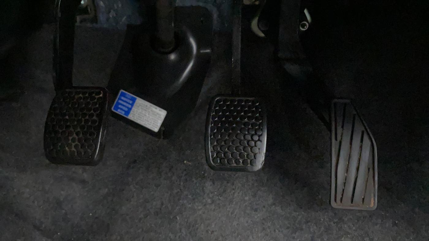 2020 Maruti Alto VXI, Petrol, Manual, 25,157 km, Pedals