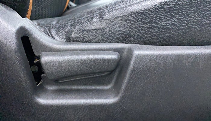 2020 Maruti Alto VXI, Petrol, Manual, 25,157 km, Driver Side Adjustment Panel