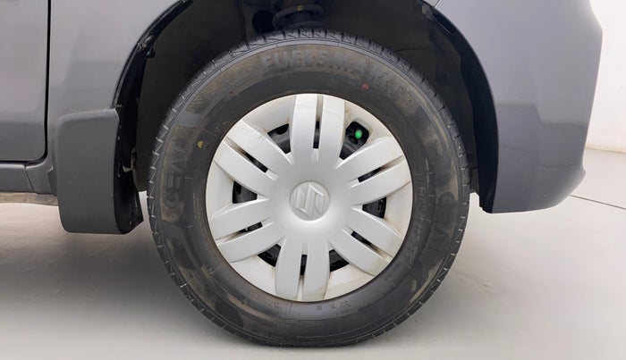 2020 Maruti Alto VXI, Petrol, Manual, 25,157 km, Right Front Wheel