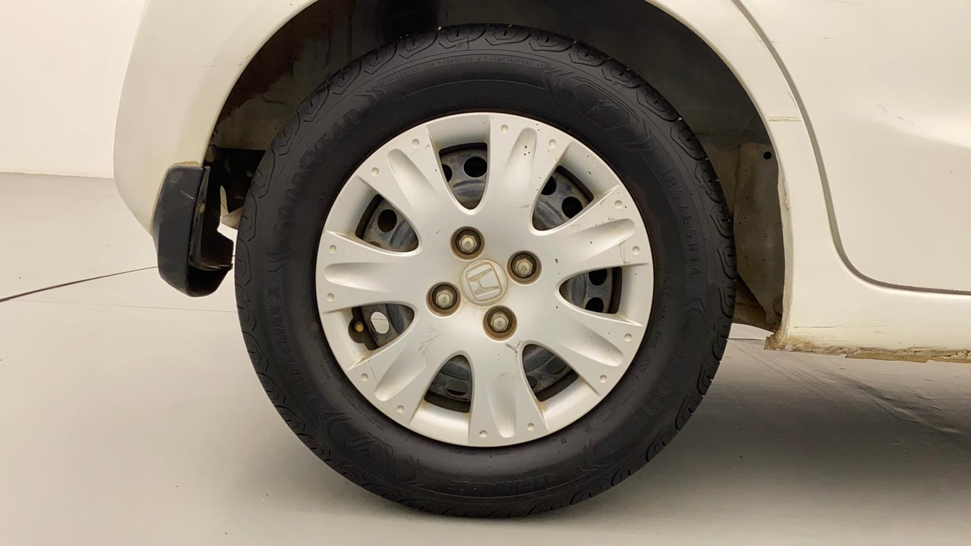 2013 Honda Brio S MT, Petrol, Manual, 64,742 km, Right Rear Wheel