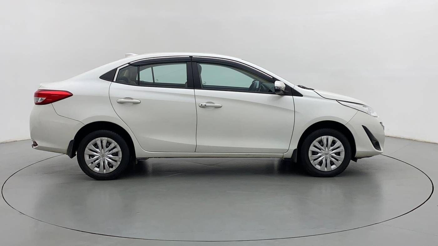 2018 Toyota YARIS G CVT, Petrol, Automatic, 70,840 km, Right Side