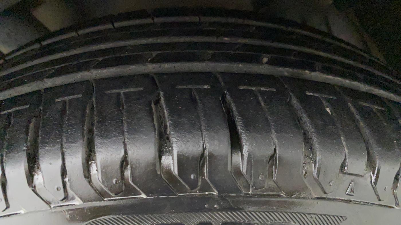 2018 Toyota YARIS G CVT, Petrol, Automatic, 70,840 km, Left Front Tyre Tread