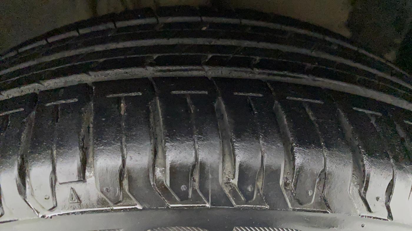 2018 Toyota YARIS G CVT, Petrol, Automatic, 70,840 km, Right Front Tyre Tread
