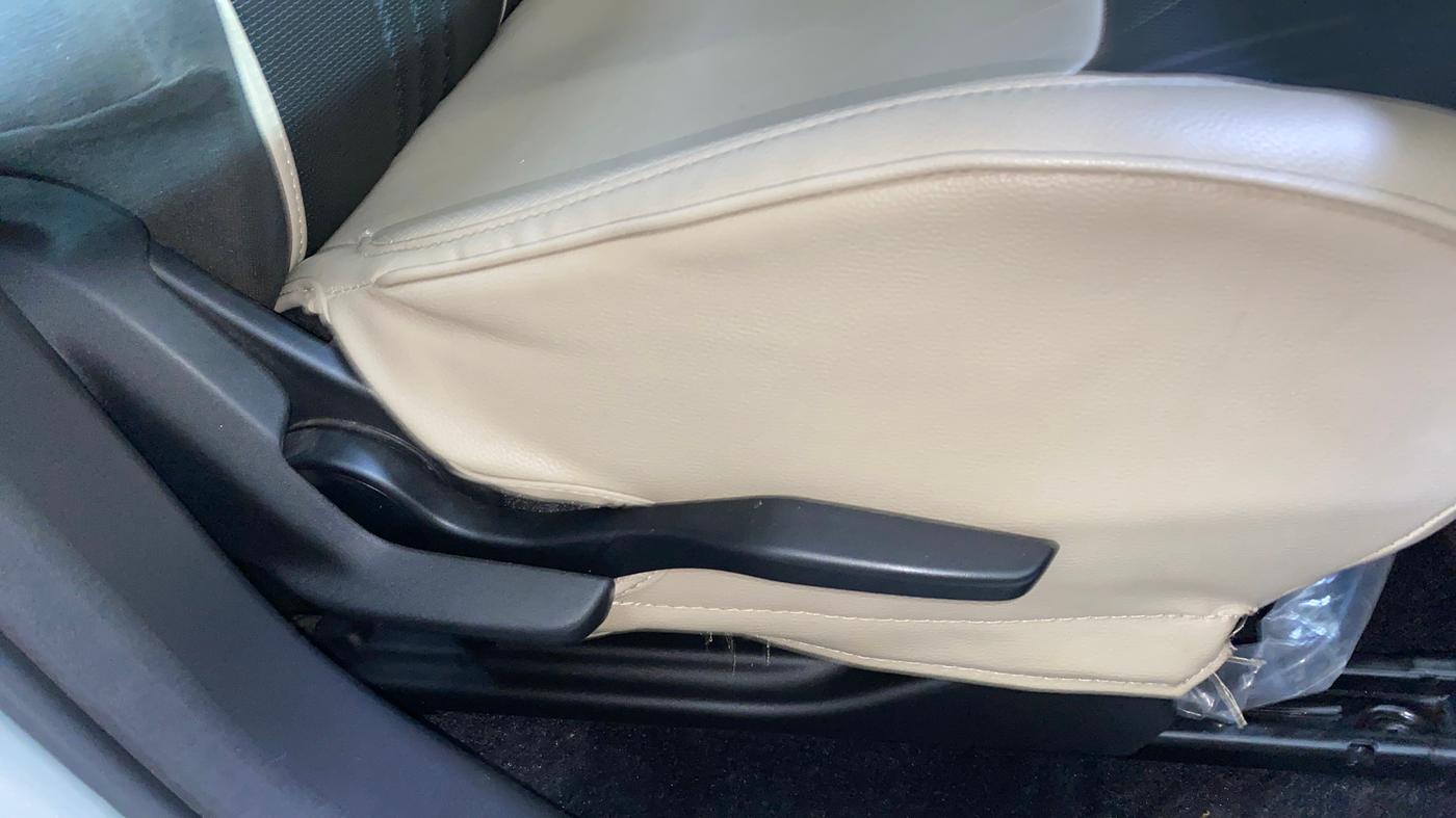 2023 Toyota Glanza V, Petrol, Manual, 6,847 km, Driver Side Adjustment Panel