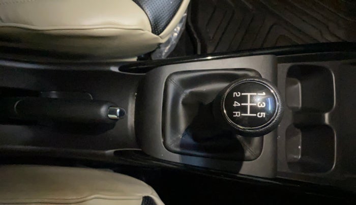 2023 Toyota Glanza V, Petrol, Manual, 6,847 km, Gear Lever