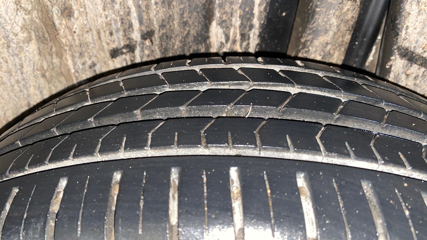2023 Toyota Glanza V, Petrol, Manual, 6,847 km, Left Rear Tyre Tread