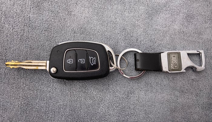 2018 Hyundai Creta 1.6 E + VTVT, Petrol, Manual, 39,813 km, Key Close Up