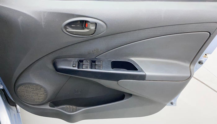 2012 Toyota Etios G, CNG, Manual, 72,593 km, Driver Side Door Panels Control