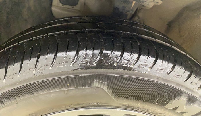 2019 Hyundai Elite i20 SPORTZ PLUS 1.2, Petrol, Manual, 77,442 km, Left Front Tyre Tread