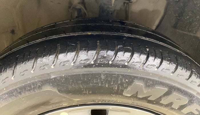 2019 Hyundai Elite i20 SPORTZ PLUS 1.2, Petrol, Manual, 77,442 km, Right Front Tyre Tread