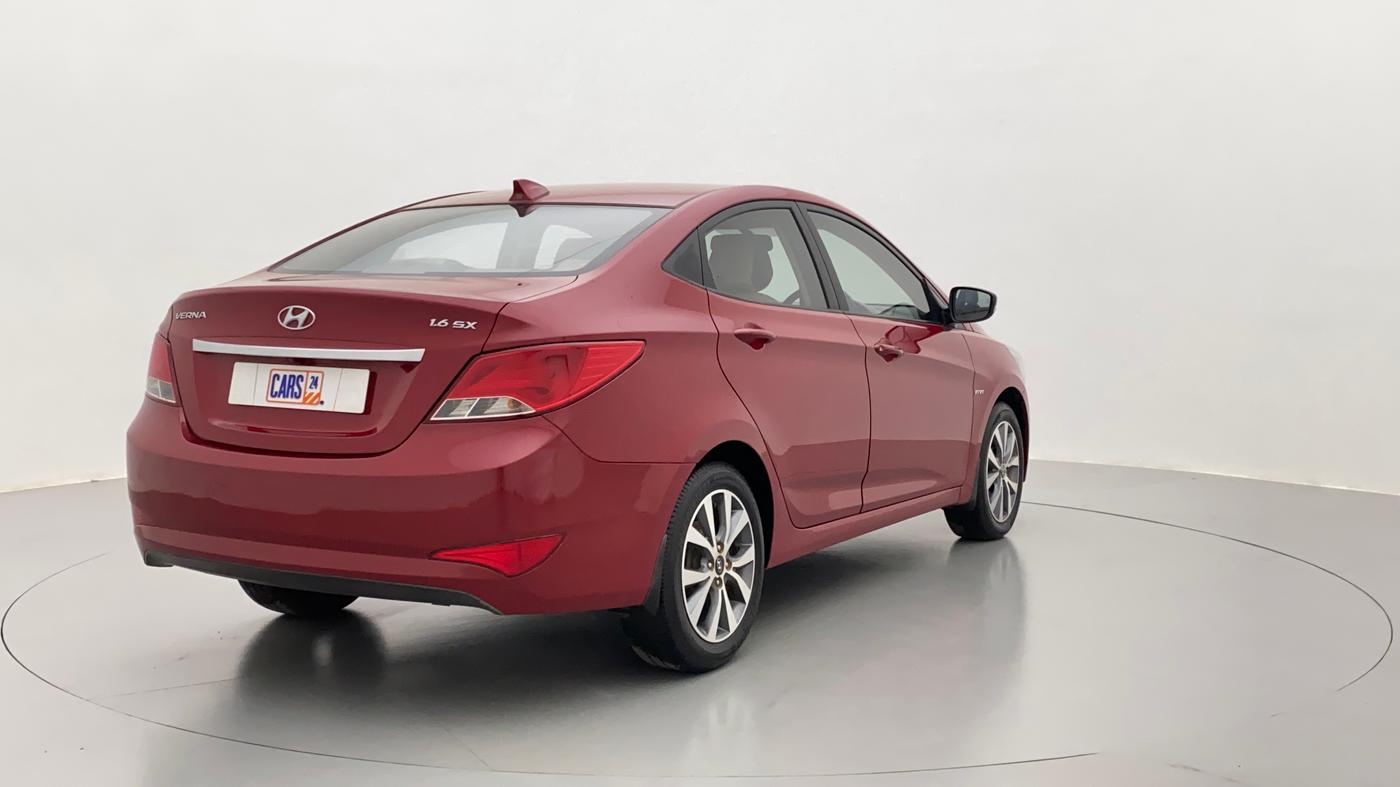 2016 Hyundai Verna FLUIDIC 1.6 SX VTVT, Petrol, Manual, 42,260 km, Right Back Diagonal