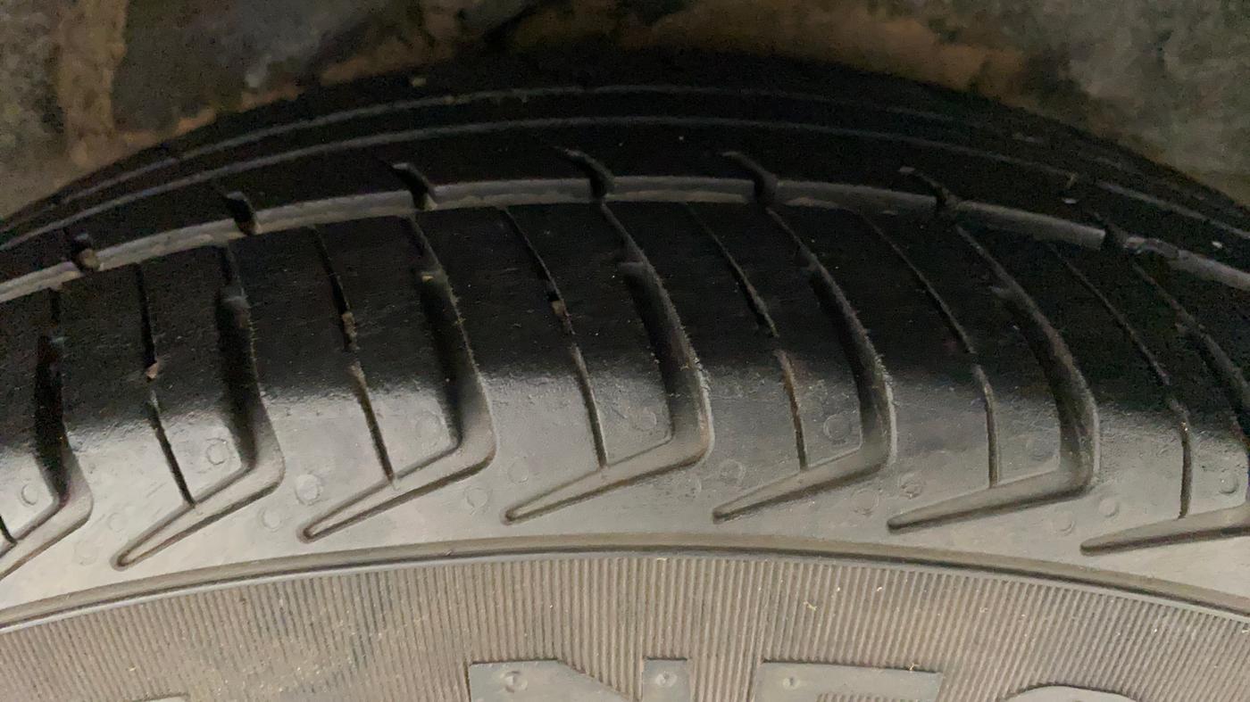 2011 Hyundai i10 MAGNA 1.2, Petrol, Manual, 74,697 km, Left Rear Tyre Tread