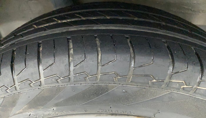 2016 Honda Jazz VX  1.2, Petrol, Manual, 82,180 km, Right Rear Tyre Tread