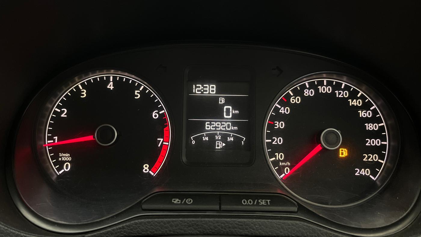 2015 Volkswagen Polo COMFORTLINE 1.2L, Petrol, Manual, 62,856 km, Odometer Image