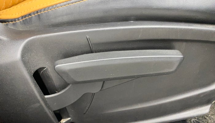 2023 Tata PUNCH ACCOMPLISHED MT, Petrol, Manual, 39,187 km, Driver Side Adjustment Panel