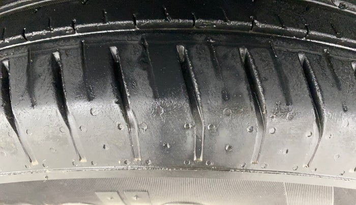 2023 Tata PUNCH ACCOMPLISHED MT, Petrol, Manual, 39,187 km, Left Front Tyre Tread