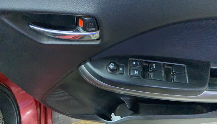 2019 Maruti Baleno DELTA PETROL 1.2, Petrol, Manual, 51,581 km, Driver Side Door Panels Control