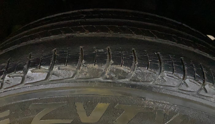 2019 Maruti Baleno DELTA PETROL 1.2, Petrol, Manual, 51,581 km, Left Rear Tyre Tread