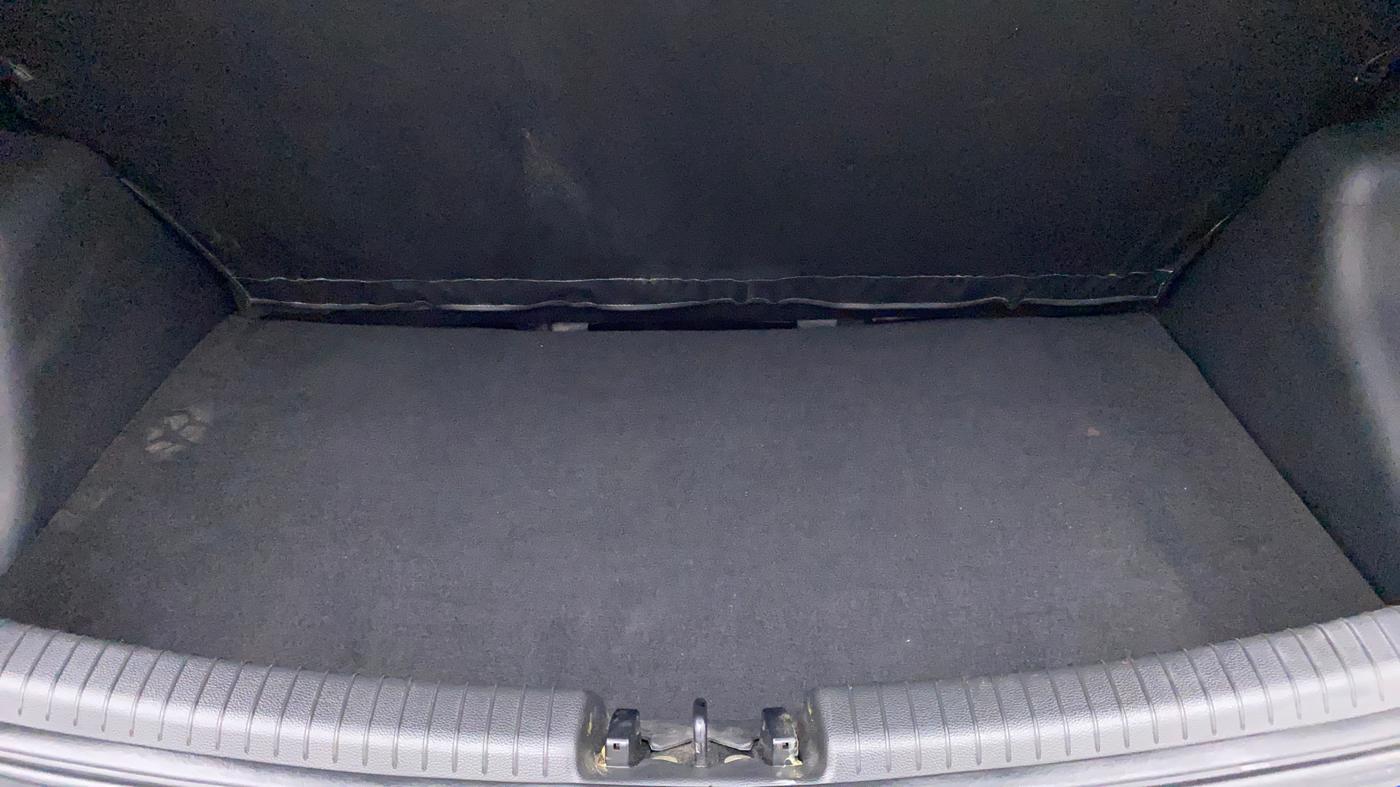 2018 Hyundai Grand i10 MAGNA AT 1.2 KAPPA VTVT, Petrol, Automatic, 49,948 km, Boot Inside