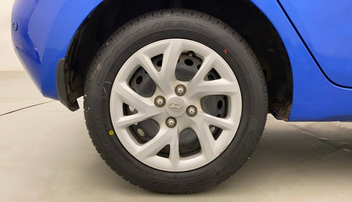 2018 Hyundai Grand i10 MAGNA AT 1.2 KAPPA VTVT, Petrol, Automatic, 49,948 km, Right Rear Wheel