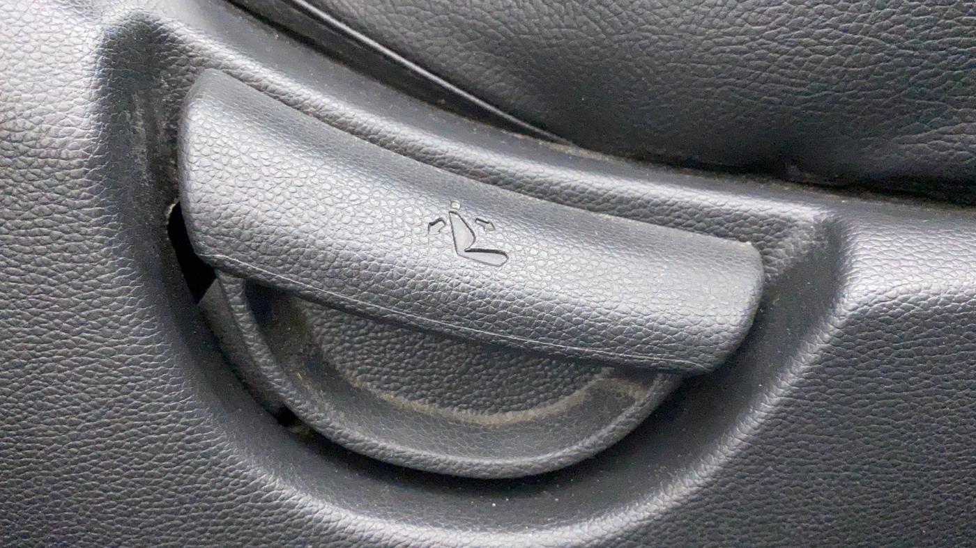 2018 Hyundai Grand i10 MAGNA AT 1.2 KAPPA VTVT, Petrol, Automatic, 49,948 km, Driver Side Adjustment Panel