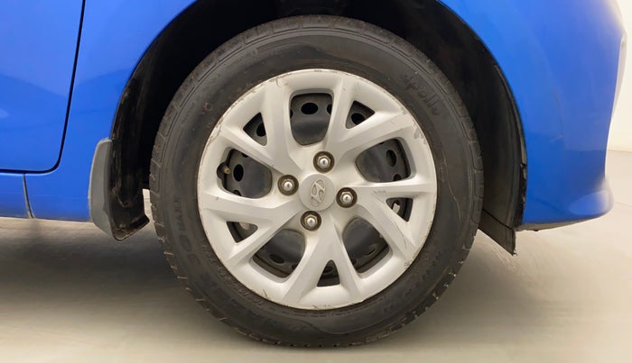 2018 Hyundai Grand i10 MAGNA AT 1.2 KAPPA VTVT, Petrol, Automatic, 49,948 km, Right Front Wheel