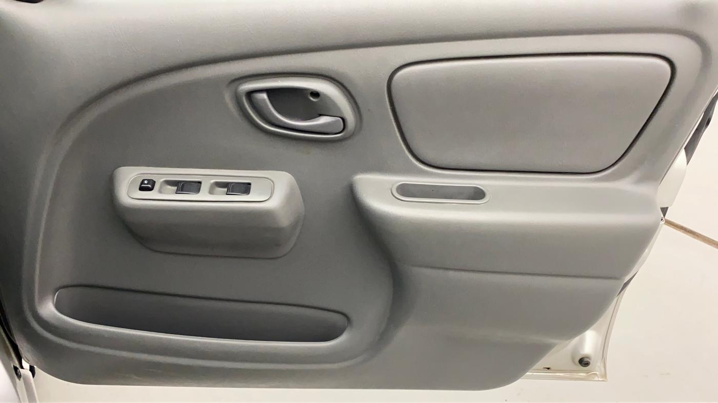 2009 Maruti Alto LXI, Petrol, Manual, 26,743 km, Driver Side Door Panels Controls