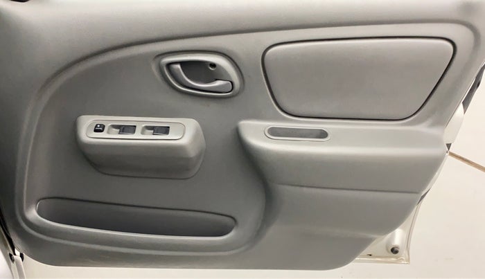 2009 Maruti Alto LXI, Petrol, Manual, 26,743 km, Driver Side Door Panels Controls