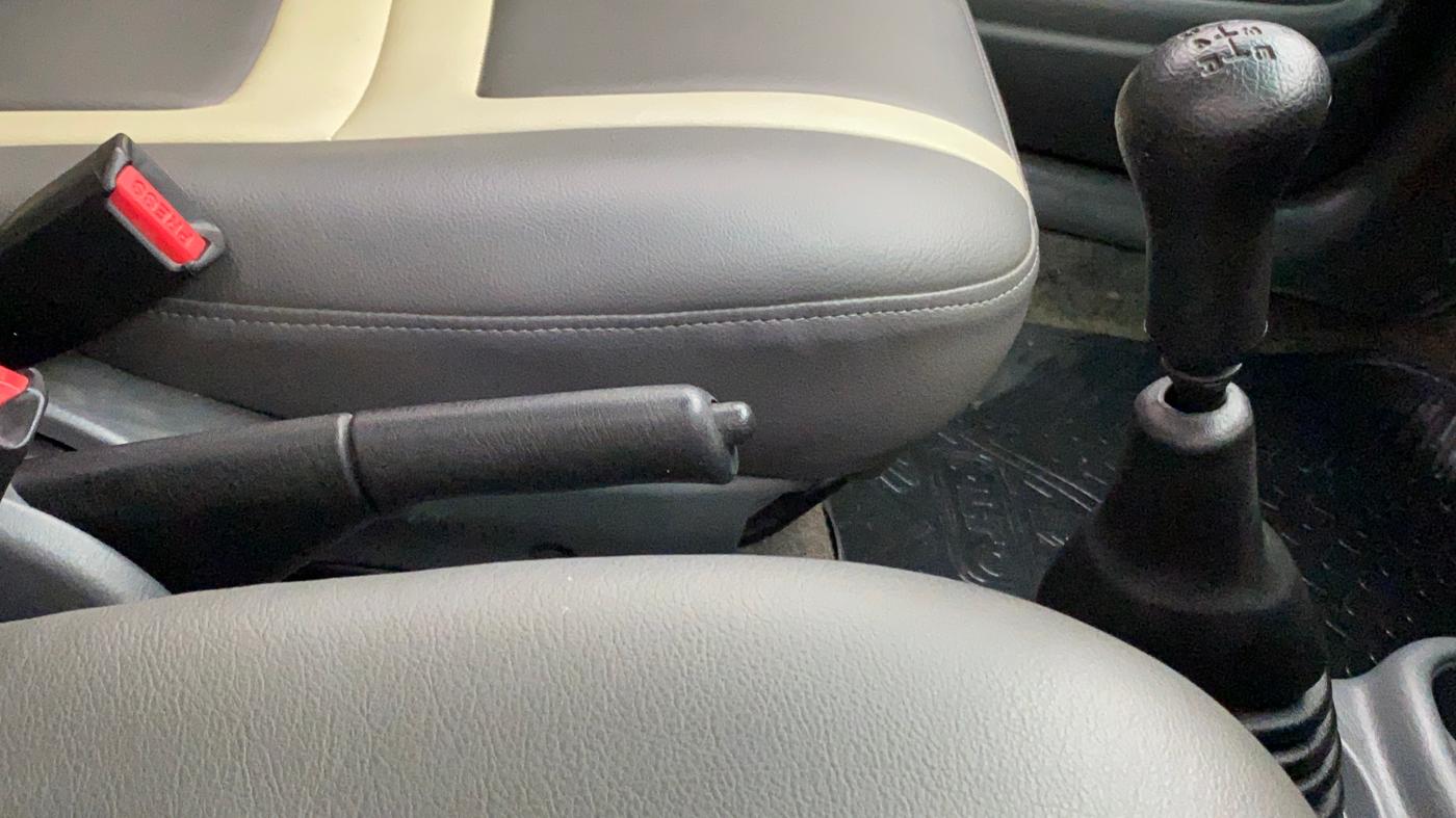 2009 Maruti Alto LXI, Petrol, Manual, 26,743 km, Gear Lever