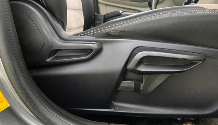 2023 Tata TIGOR XZ PLUS CNG, CNG, Manual, 66,176 km, Driver Side Adjustment Panel