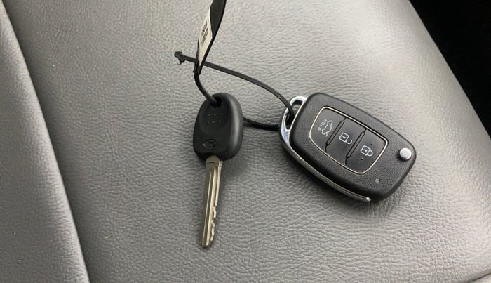 2022 Hyundai GRAND I10 NIOS SPORTZ 1.2 KAPPA VTVT, Petrol, Manual, 38,711 km, Key Close Up