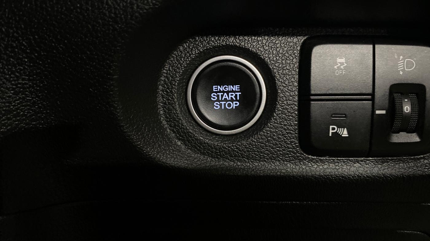2021 Hyundai ALCAZAR 2.0 SIGNATURE (O) AT 7STR, Petrol, Automatic, 13,147 km, Keyless Start/ Stop Button