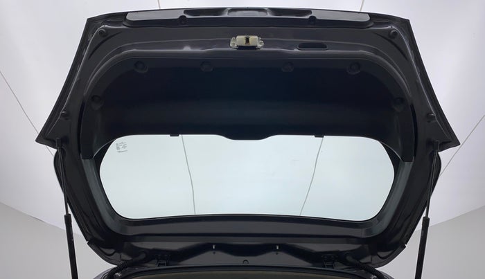 2017 Maruti Swift VXI D, Petrol, Manual, 30,435 km, Boot Door Open