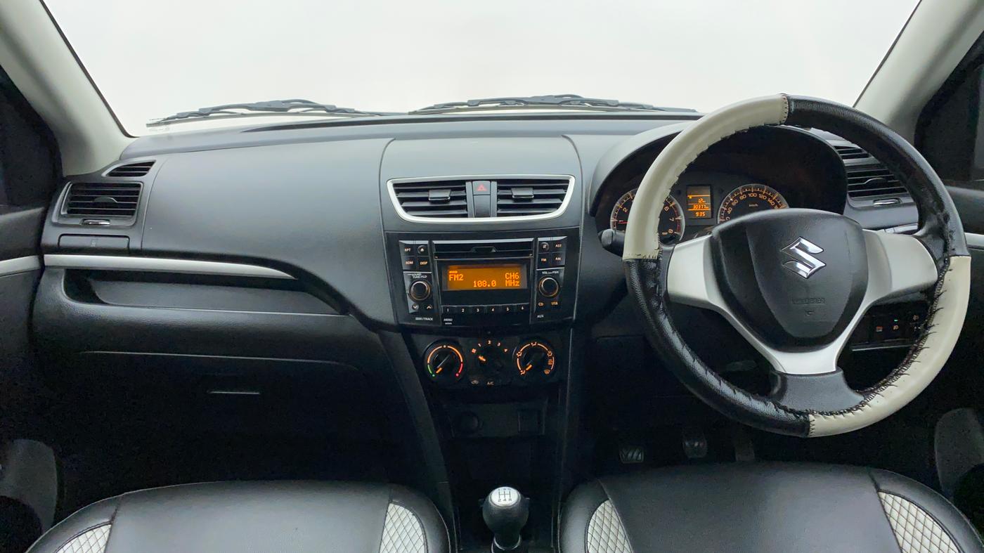 2017 Maruti Swift VXI D, Petrol, Manual, 30,435 km, Dashboard