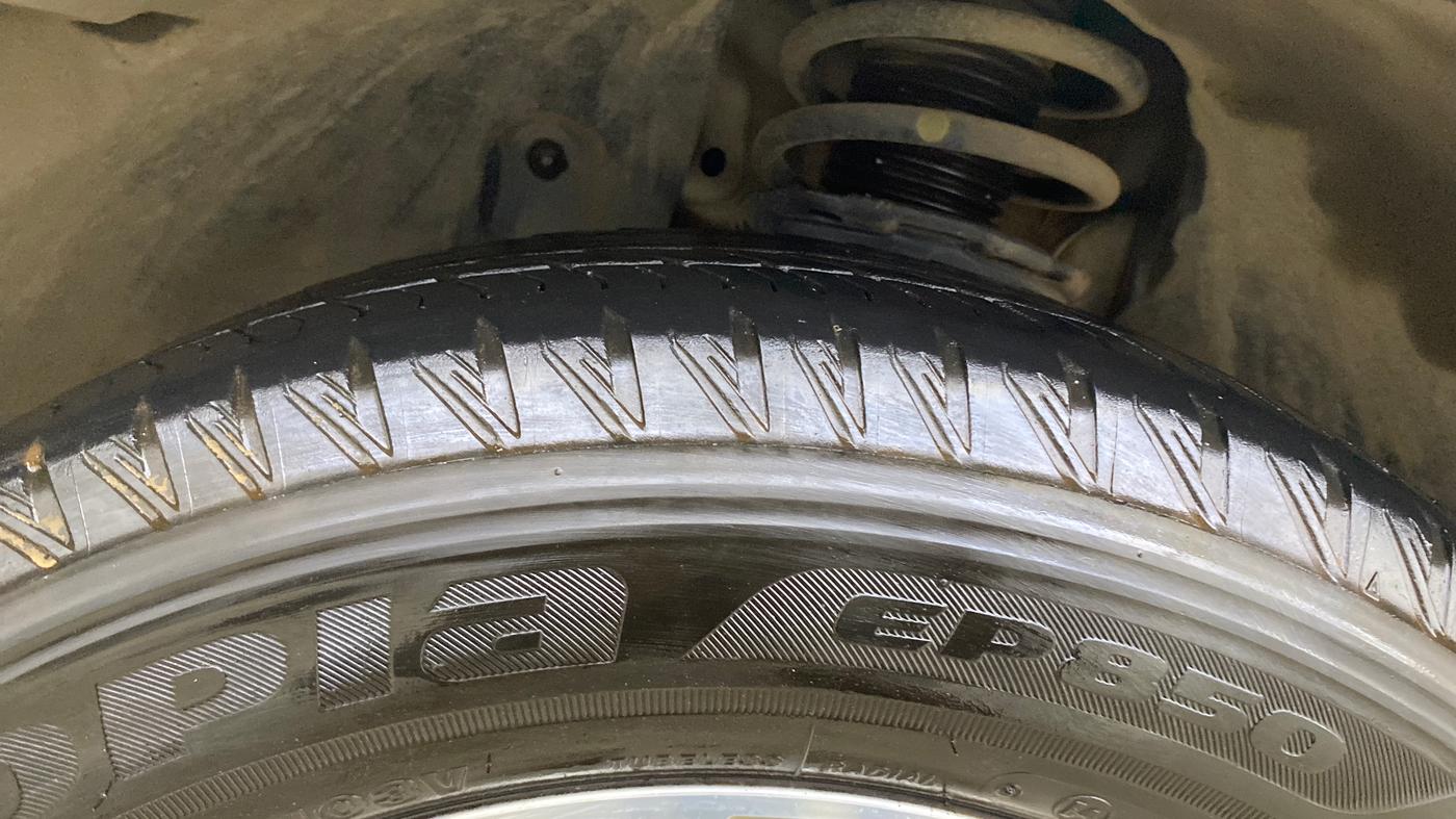 2018 Skoda Kodiaq STYLE 2.0 TDI 4X4 AT, Diesel, Automatic, 1,00,413 km, Left Front Tyre Tread