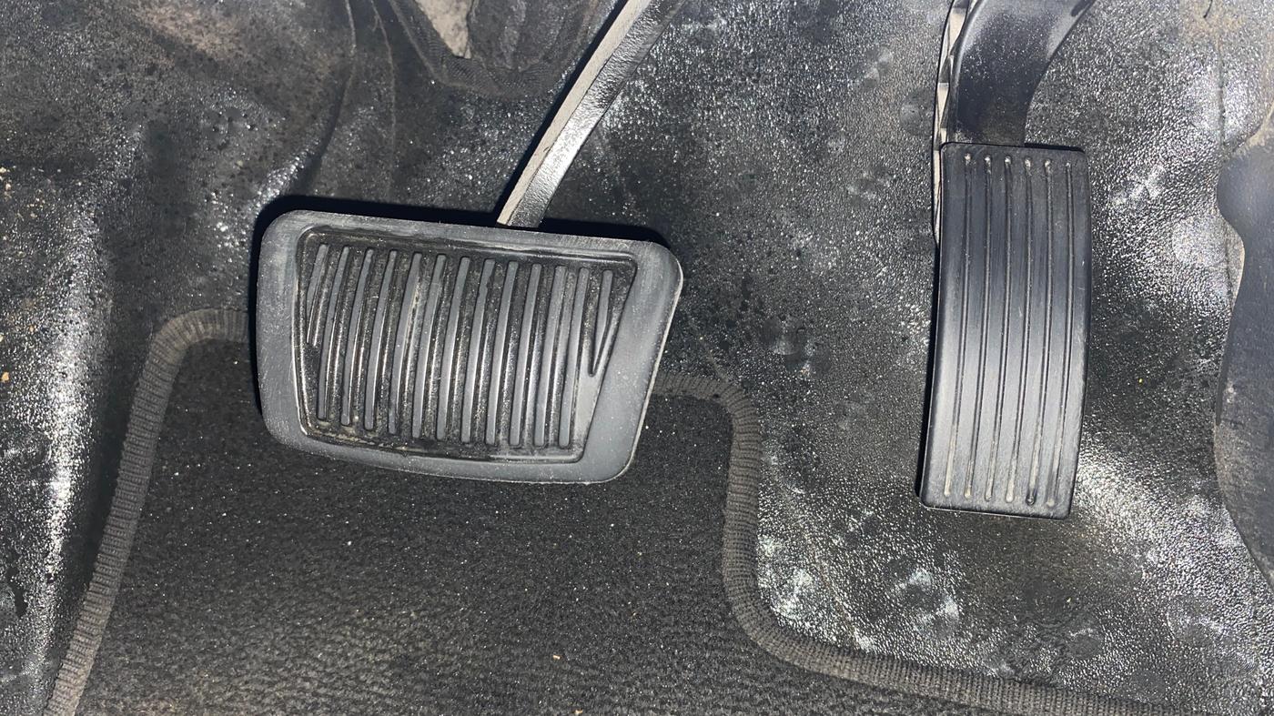 2021 Hyundai AURA SX PLUS 1.2 AMT, Petrol, Automatic, 39,910 km, Pedals