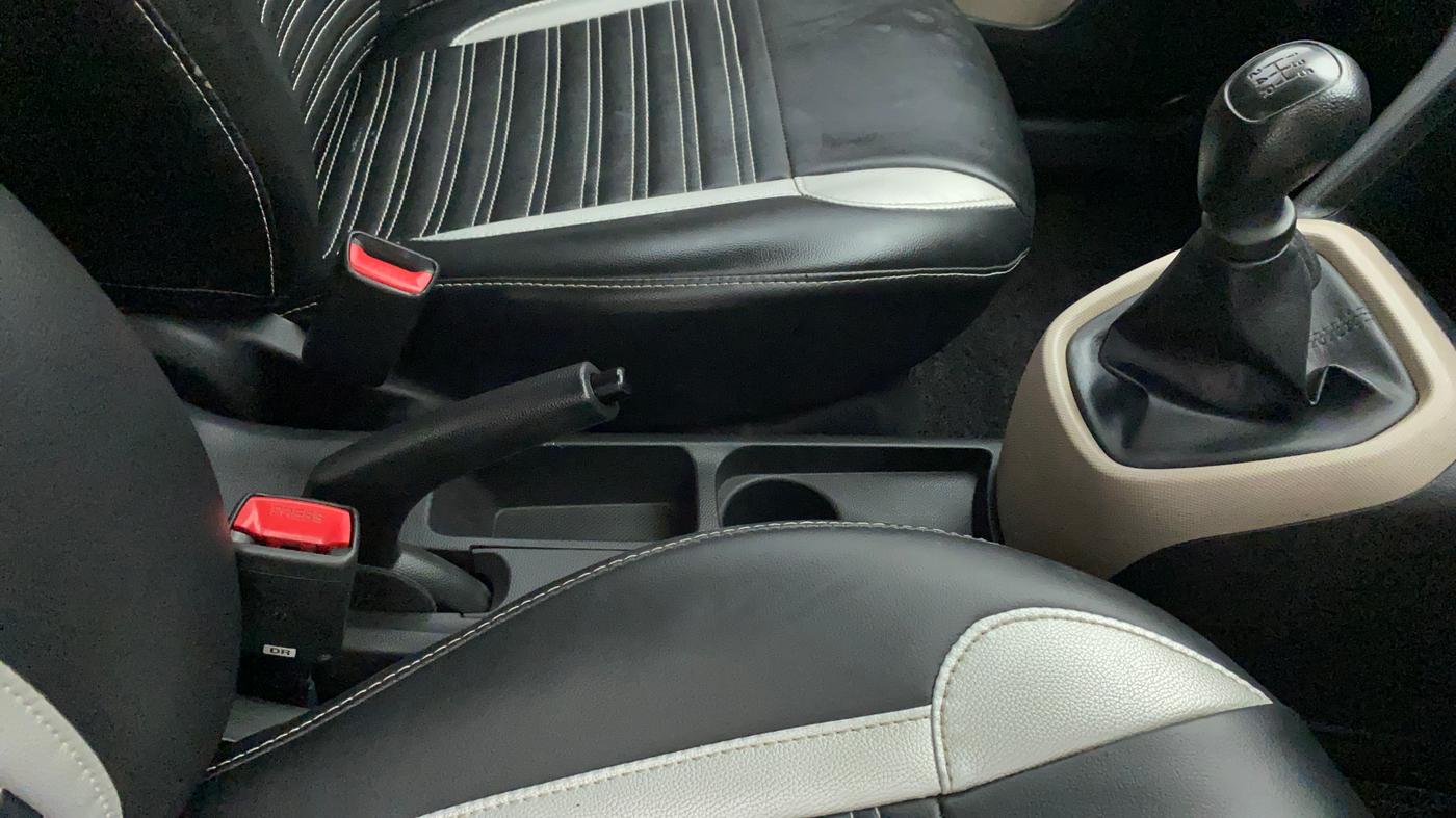 2019 Hyundai Grand i10 MAGNA 1.2 KAPPA VTVT, Petrol, Manual, 54,945 km, Gear Lever