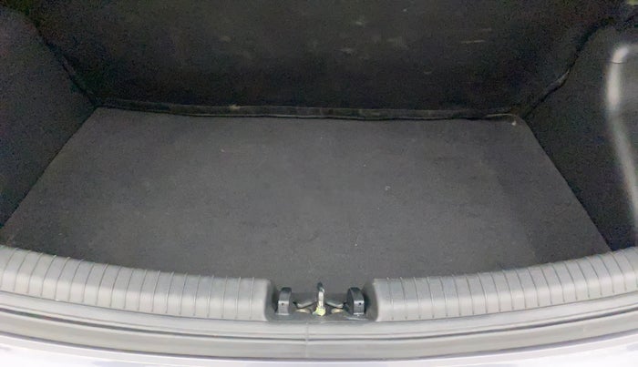 2019 Hyundai Grand i10 MAGNA 1.2 KAPPA VTVT, Petrol, Manual, 54,945 km, Boot Inside