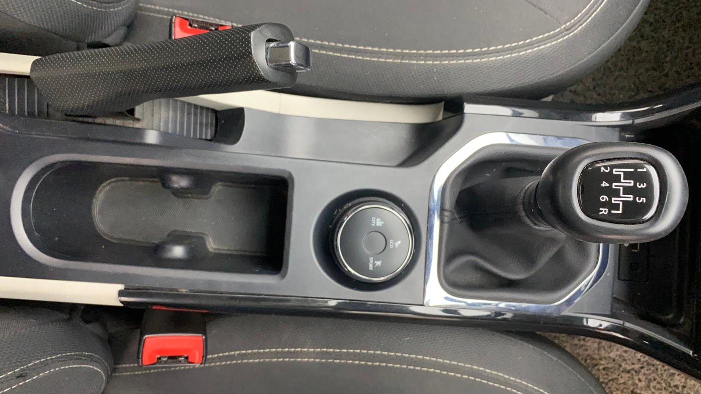 2021 Tata NEXON XZ PETROL, Petrol, Manual, 34,788 km, Gear Lever