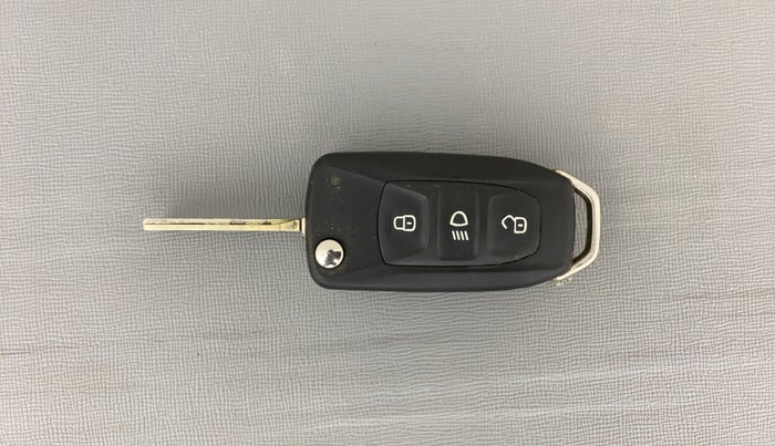 2021 Tata NEXON XZ PETROL, Petrol, Manual, 34,788 km, Key Close Up