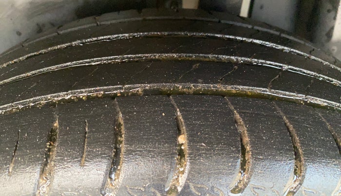 2021 Volkswagen TAIGUN TOPLINE 1.0 TSI AT, Petrol, Automatic, 53,910 km, Left Rear Tyre Tread