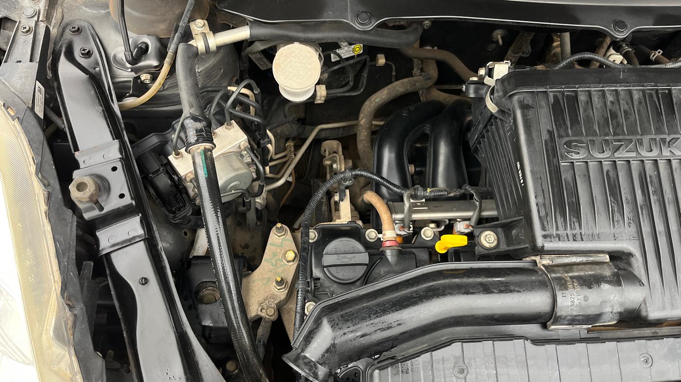 2016 Maruti Swift VXI O, Petrol, Manual, 61,848 km, Engine View - Right