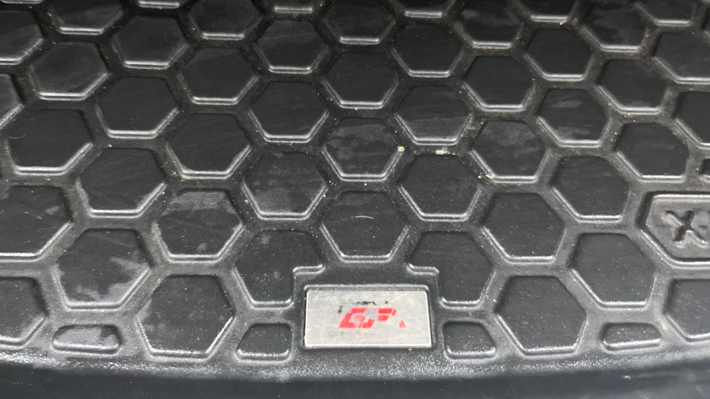 2022 Mahindra XUV300 W8 (O) 1.5 DIESEL AMT, Diesel, Automatic, 71,615 km, Boot Inside