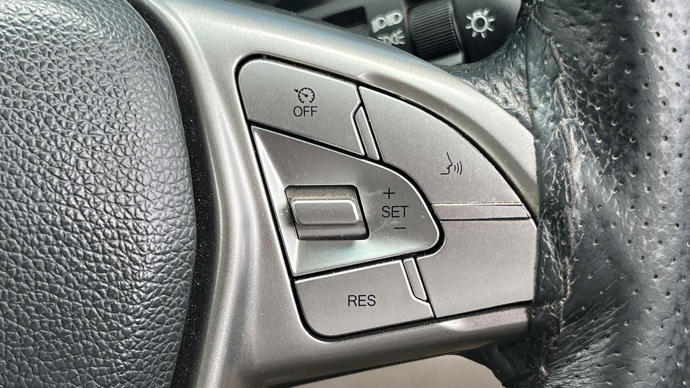 2022 Mahindra XUV300 W8 (O) 1.5 DIESEL AMT, Diesel, Automatic, 71,615 km, Adaptive Cruise Control